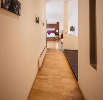 Sankt Ulrich Hotel | Hotel Rathaus - Wein & Design