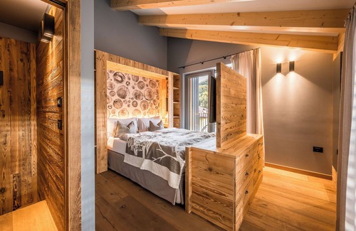 Mezzana Hotel | Hotel Ravelli