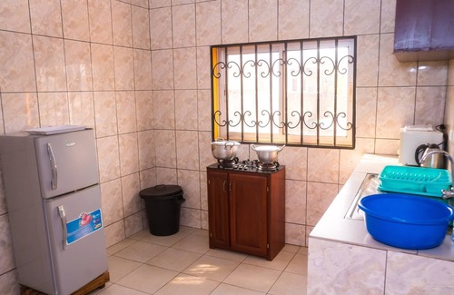 Yaounde Hotel | Hotel Residence Madadjeu