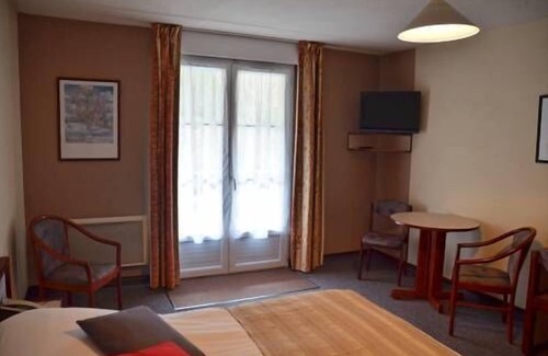 Bourbonne-les-Bains Hotel | Hotel Restaurant d'Orfeuil