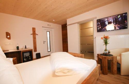 Niedergottsau Hotel | Hotel-Restaurant Gasthaus Bonimeier