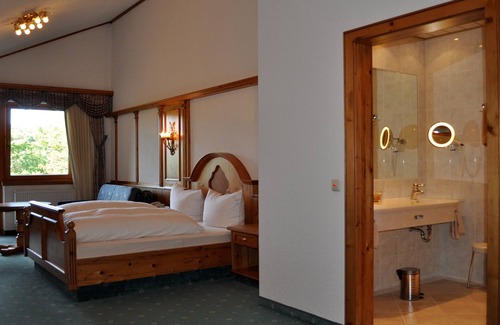Ostringen Hotel | Hotel - Restaurant Kreuzberghof