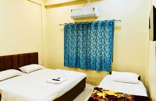 Omkareshwar Hotel | Hotel Rewanchal