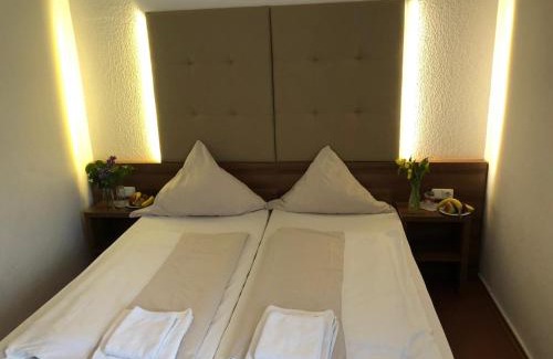 Bremen-Hemelingen House | Hotel Riede