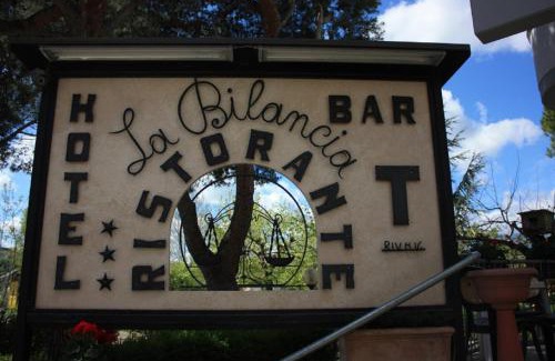 Loreto Aprutino Hotel | Hotel Ristorante La Bilancia