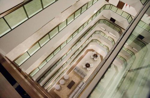 Cruz das Almas Hotel | Hotel Ritz Suítes | Flat632 | Quarto com Vista mar