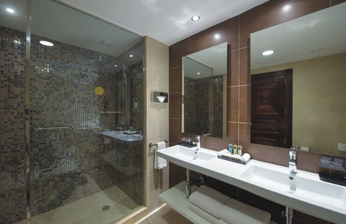 El Tezal Resort | Hotel Riu Palace Cabo San Lucas - All Inclusive
