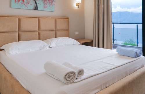 Radhime House | Hotel Roalb