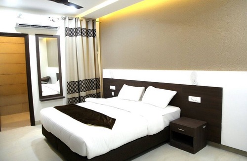 Pinjore Hotel | Hotel Royal MJS Pinjore