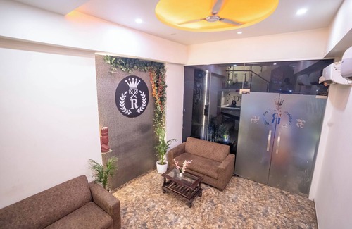 Kurla West Hotel | Hotel Royce Executive
