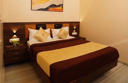 Kurla West Hotel | Hotel Royce Executive
