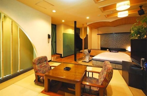 Yokkaichi Hotel | HOTEL RR - Adults Only
