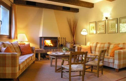 Izalzu Hotel | Hotel Rural Besaro - Selva de Irati