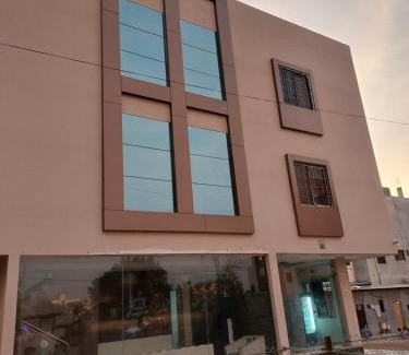 Shirdi Hotel | Hotel Sai Dakshina Inn & The Fern Restaurant