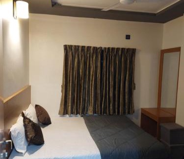 Shirdi Hotel | Hotel Sai Dakshina Inn & The Fern Restaurant