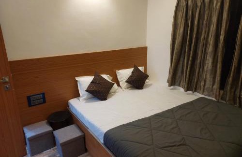 Shirdi Hotel | Hotel Sai Dakshina Inn & The Fern Restaurant