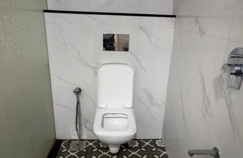 Nala Sopara Hotel | Hotel Savera