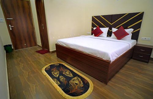 Mat Hotel | Hotel SD Grand Palace, Mant Raya Road, Mant, Nearby Vrindavan, Mathura