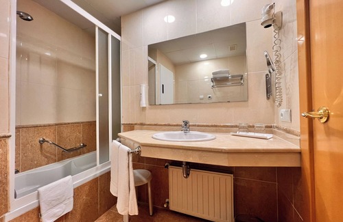 Raval Roig Hotel | Hotel Sercotel Maya Alicante