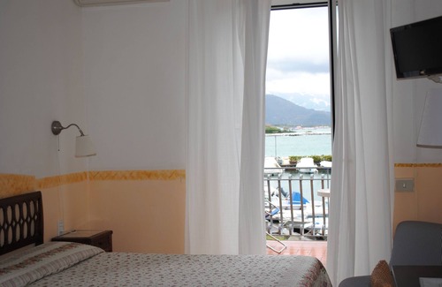 Bocca di Magra Hotel | Hotel Sette Archi