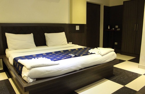 Behror Hotel | Hotel Shagun Residency Behror