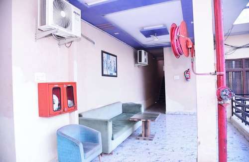 Naini Hotel | Hotel Shree Mahalaxmi