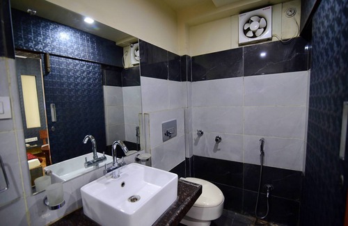 Civil Lines Hotel | Hotel Shyampuriya Palace