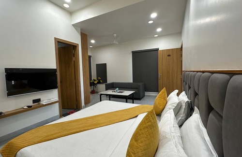 Hisar Hotel | Hotel sky way inn