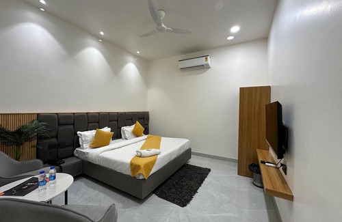 Hisar Hotel | Hotel sky way inn