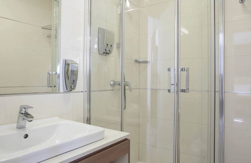 Savamala Hotel | Hotel Srbija Garden Ex Garni