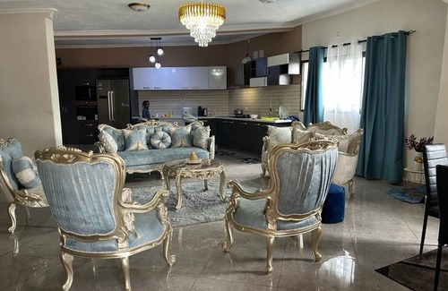 Amoron'i Mania Hotel | Hotel Sundew - Ivato Airport