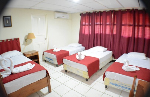 Las Penitas Hotel | Hotel Suyapa Beach