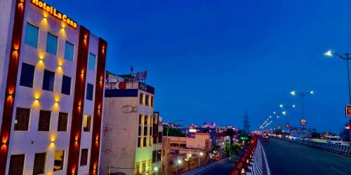 Bagicha Hotel | Hotel The Casa Grand - A Four Star Luxury Hotel in Amritsar