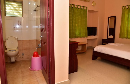 Cuddalore Hotel | Hotel Theertha Park