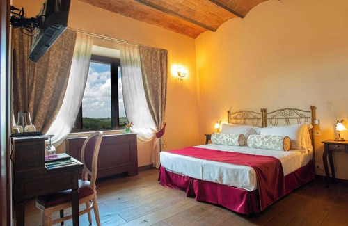 Ulignano Hotel | Hotel Torciano Vecchio Asilo