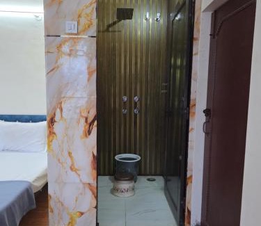 Rishikesh Hotel | hotel tripta ganga