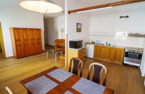 Zdar Nad Sazavou Hotel | Hotel U Labutě