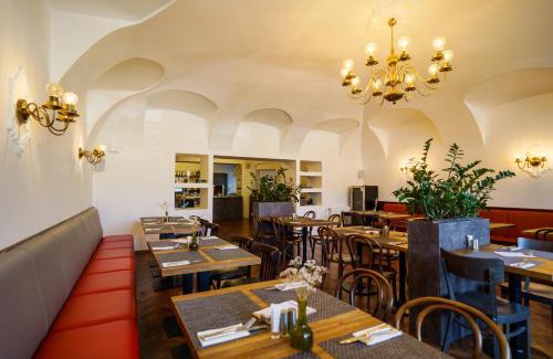 Zdar Nad Sazavou Hotel | Hotel U Labutě