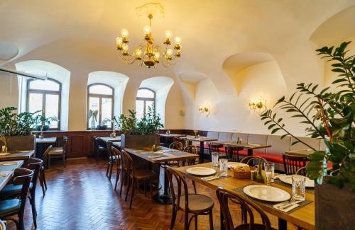 Zdar Nad Sazavou Hotel | Hotel U Labutě
