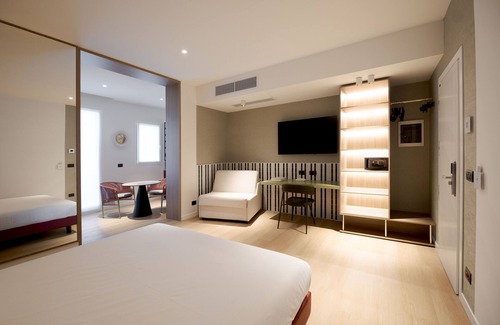 Varese Hotel | Hotel Ungheria Varese 1946