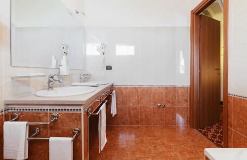 Venosa Hotel | Hotel Villa Del Sorriso