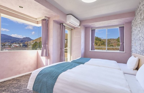 Futo Hotel | Hotel Villa Fontaine Village Izukogen