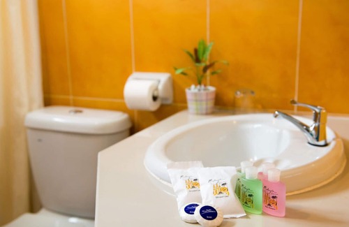 Taman Mount Austin Hotel | Hotel Vistaria