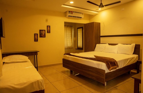 Nellore Hotel | Hotel VR Grand In