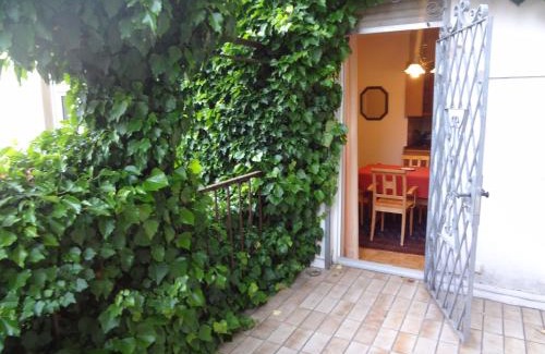 Bad Kissingen Apartment | Hotel Weisses Haus