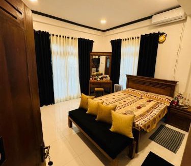 Harispattuwa Hotel | Hotel White House