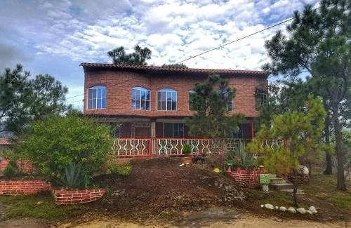 Llano del Muerto Hotel | Hotel y Restaurante Las Margaritas