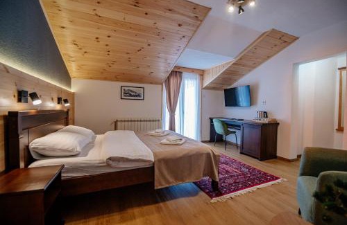 Zabljak Hotel | Hotel Zlatni bor