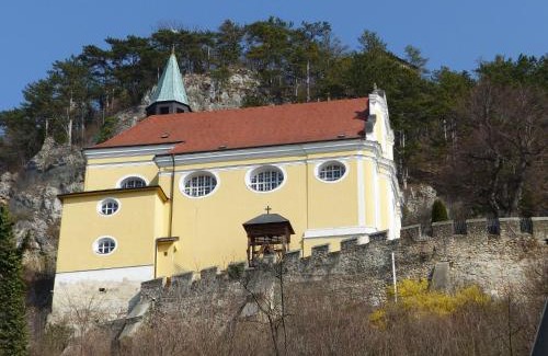Pitten Hotel | Hotel Zur Alten Schule