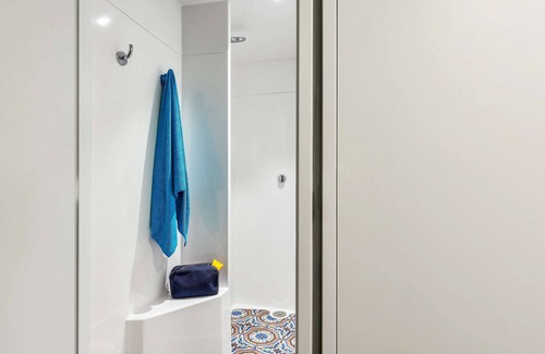 Vallauris Hotel | hotelF1 Antibes Sophia Antipolis